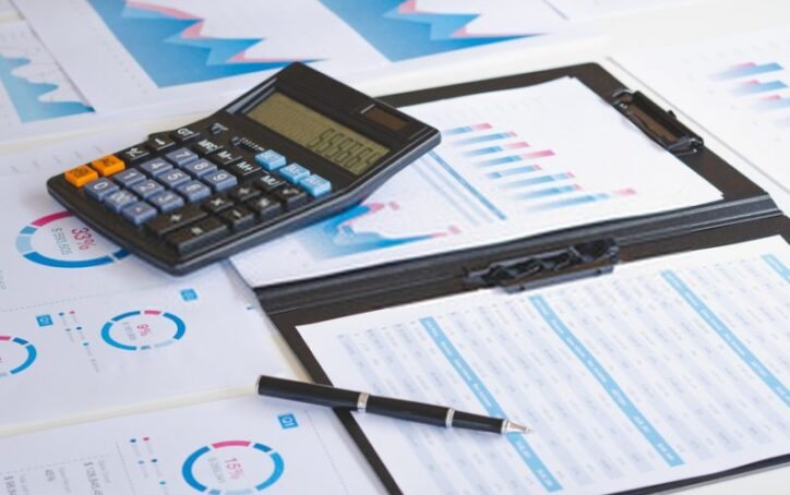 Accounting-And-Financial-Reporting-2-800x600