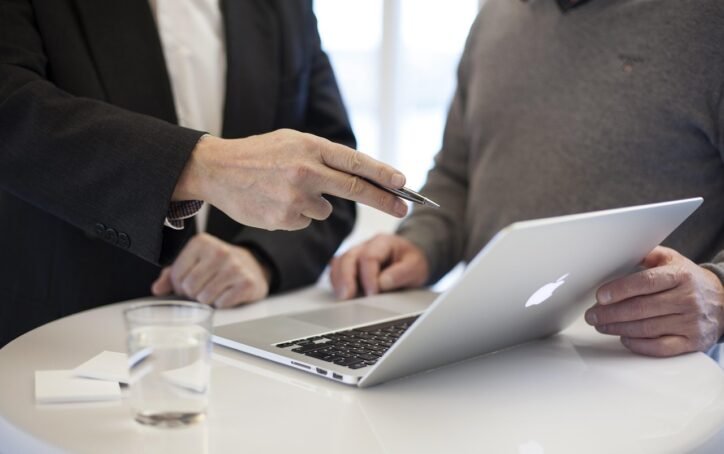 consulting-3031678_1280ssss